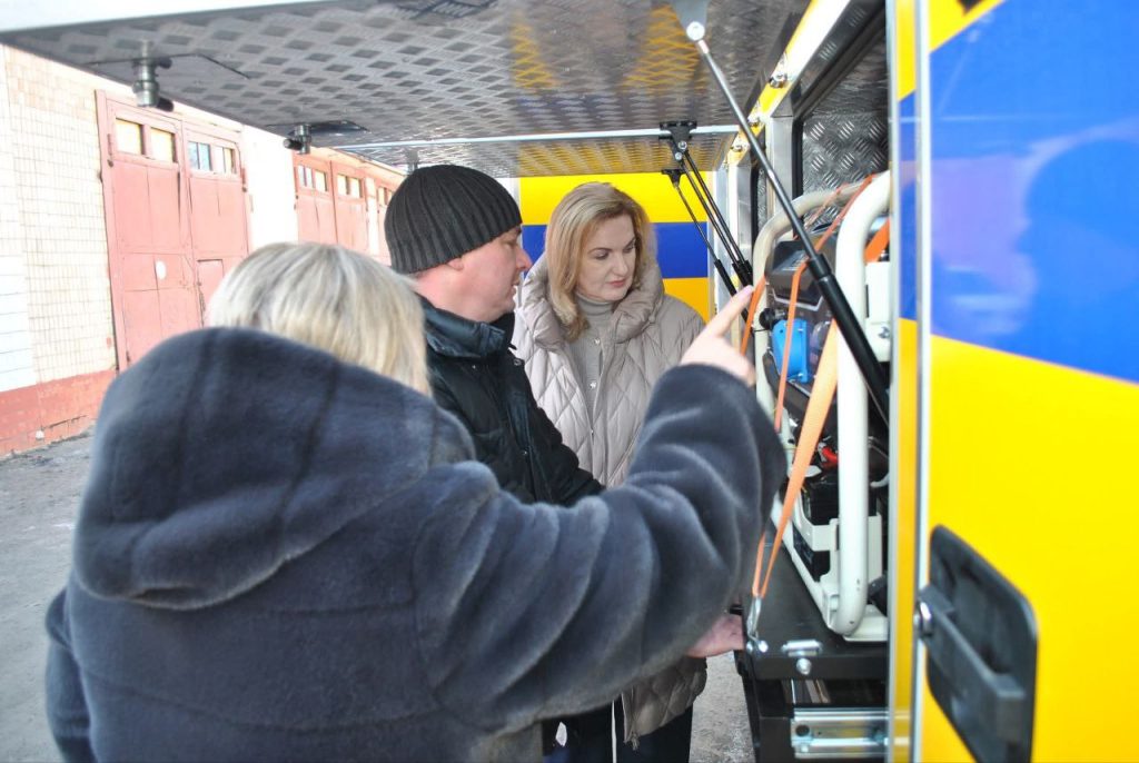 – Дуже дякую Міжнародному комітету Червоного Хреста, його представникам в Україні та голові Харківської обласної військової адміністрації Олегу Синєгубову за цей справді чудовий подарунок! – написала Галина Мінаєва у своєму Телеграм-каналі.