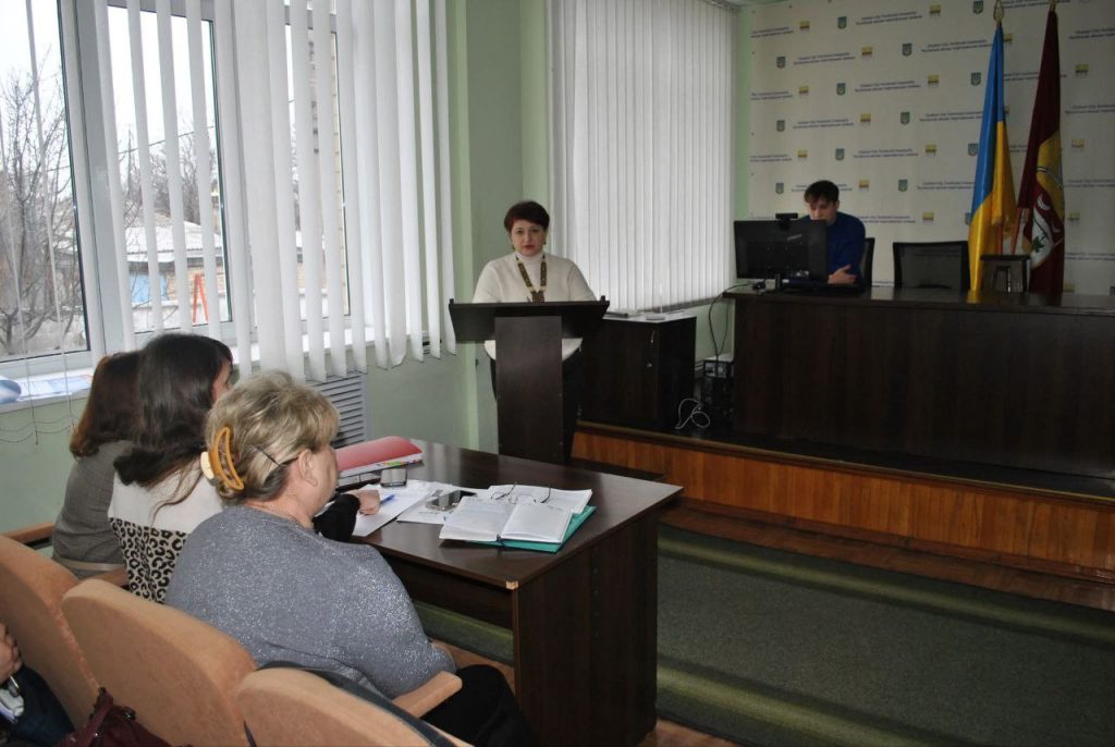 – Дякую усім дотичним до формування нового бюджету громади за кропітку роботу та бажаю, щоб в наступному році ми мали можливість успішно виконувати заплановані завдання, а отже розвивати нашу громаду, жити та працювати в мирній державі, – написала начальник Чугуївської міської військової адміністрації Галина Мінаєва у своєму Телеграм-каналі.
