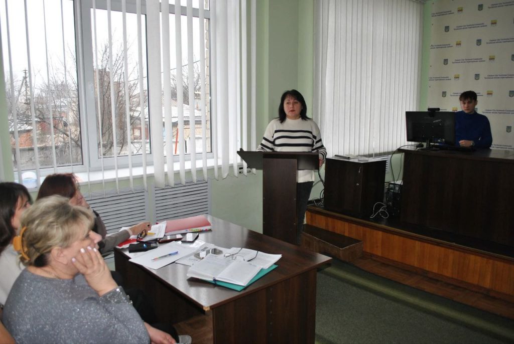 – Дякую усім дотичним до формування нового бюджету громади за кропітку роботу та бажаю, щоб в наступному році ми мали можливість успішно виконувати заплановані завдання, а отже розвивати нашу громаду, жити та працювати в мирній державі, – написала начальник Чугуївської міської військової адміністрації Галина Мінаєва у своєму Телеграм-каналі.