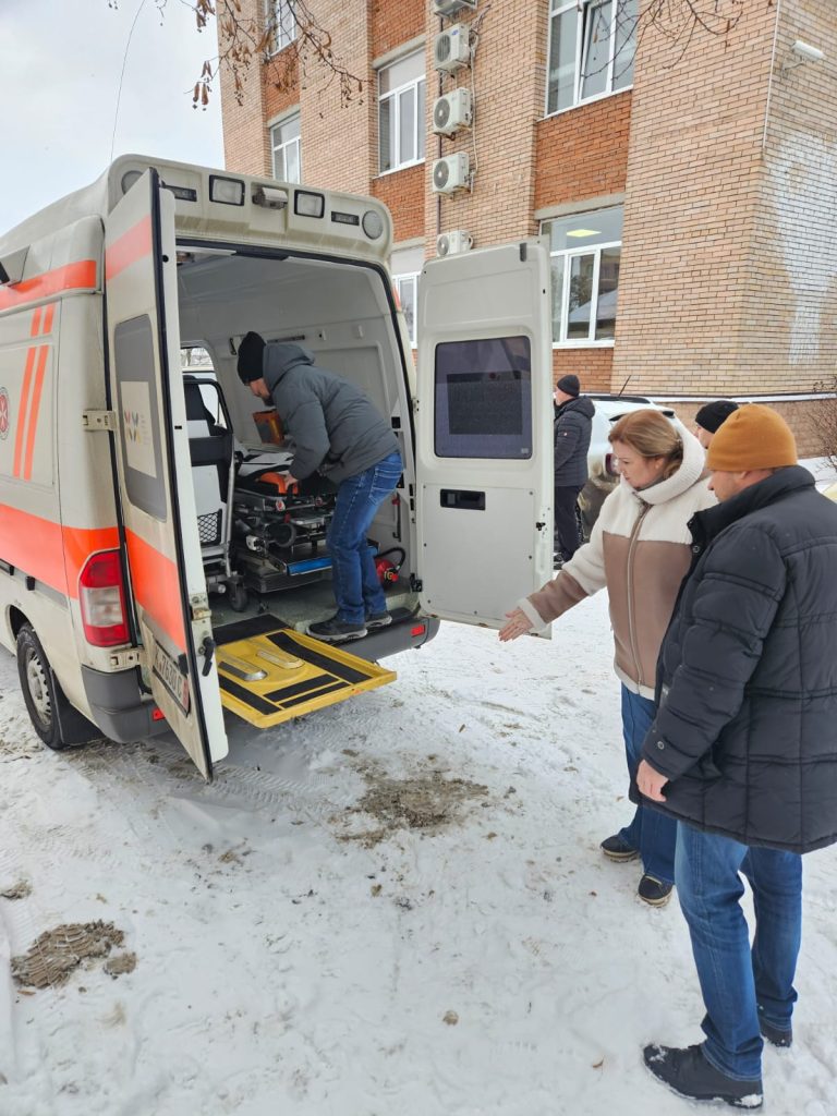 Начальник Чугуївської міської військової адміністрації Галина Мінаєва висловила щиру вдячність міжнародним партнерам за їхній великодушний внесок у розвиток системи охорони здоров’я Чугуївської громади, наголосивши на важливості підтримки та небайдужості німецького народу до України у найважчі часи.