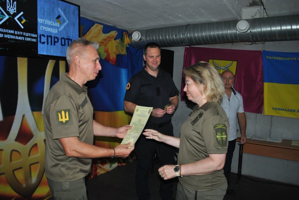 Чоловік у військовій формі